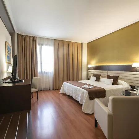 Monte Puertatierra 4*